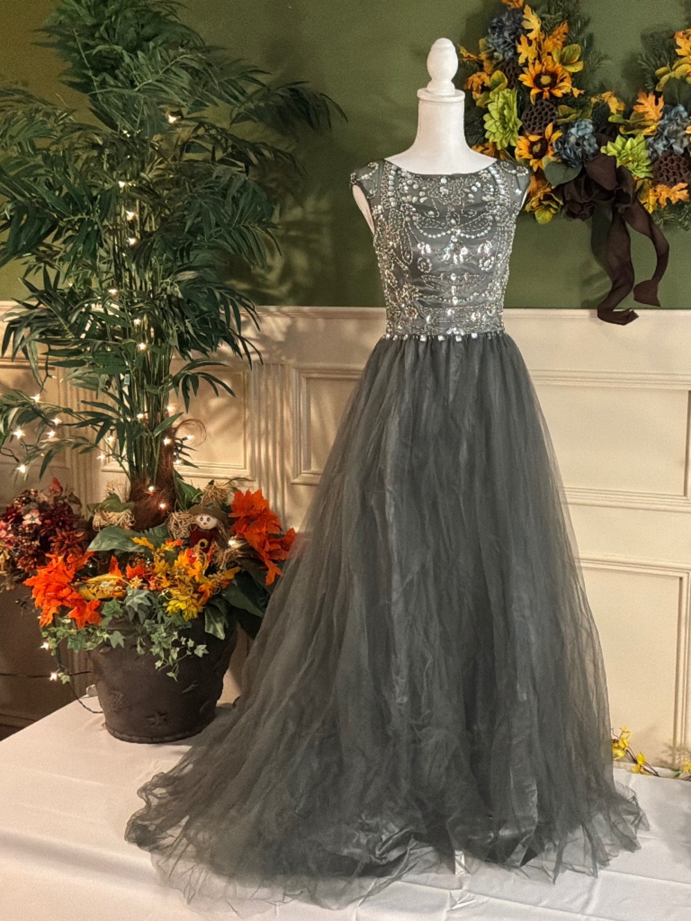 Formal evening prom dress gown